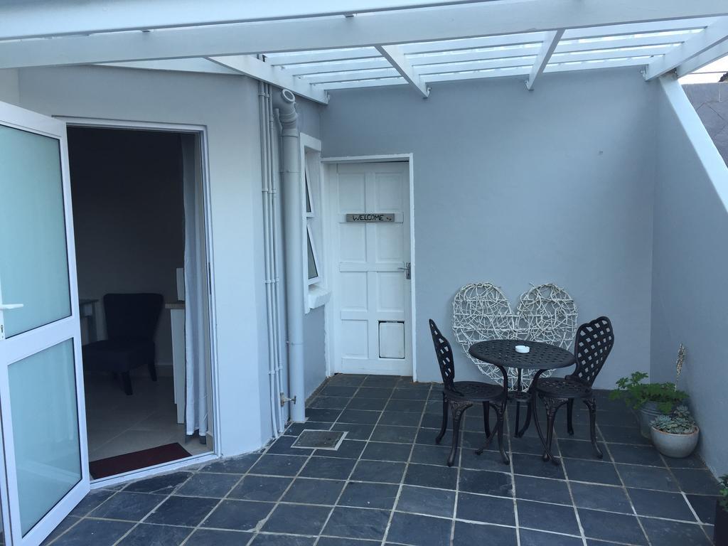 איסט לונדון Larkspur Place מראה חיצוני תמונה